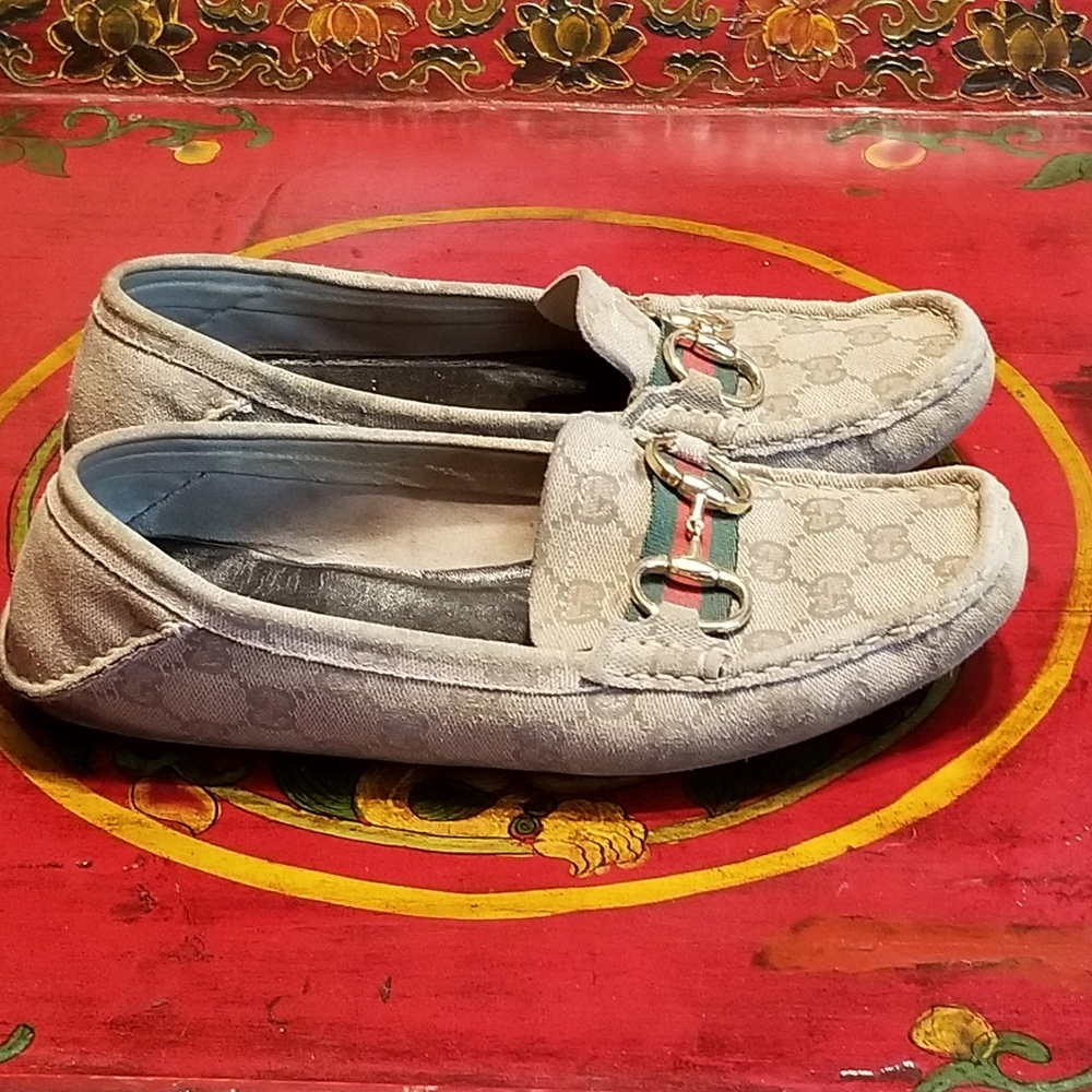 GUCCI Canvas Printed Loafers - Picture 3 of 7